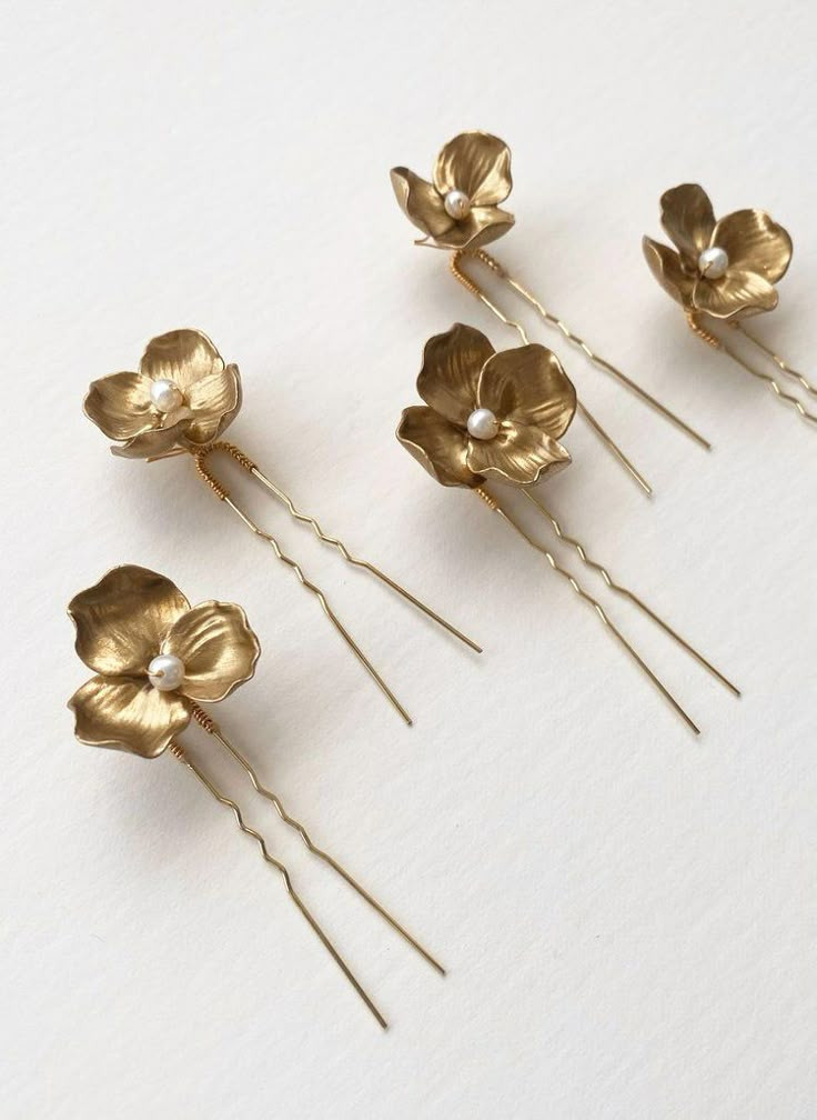 Golden Petal Hair Comb